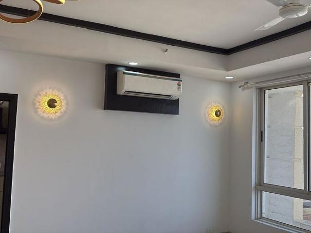 Rental | 2.5 BHK + Servant Room 2066 Sq.Ft. Apartment in Jaypee Greens Kalypso Court