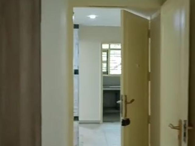 Rental | 2.5 BHK + Servant Room,Store Room 2000 Sq.Ft. Independent House in Sector 39