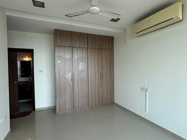 Rental | 2.5 BHK + Store Room 1425 Sq.Ft. Apartment in Oberoi Realty Woods