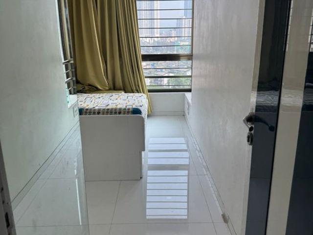 Rental | 2.5 BHK + Store Room 1150 Sq.Ft. Apartment in Oberoi Realty Woods