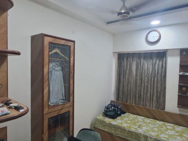 Rental | 2.5 BHK + Store Room 850 Sq.Ft. Apartment in Godrej The Trees