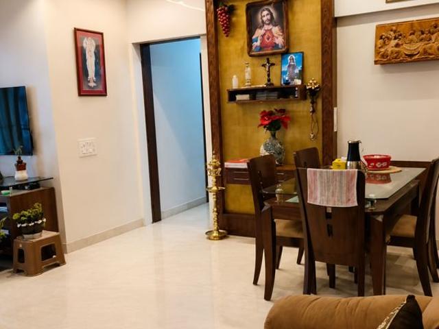 Rental | 2.5 BHK + Store Room 802 Sq.Ft. Apartment in Kanakia Spaces Niharika