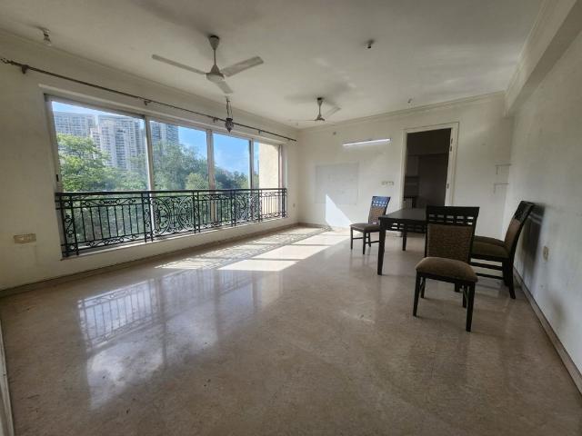 Rental | 2.5 BHK + Store Room 910 Sq.Ft. Apartment in Hiranandani Meadows