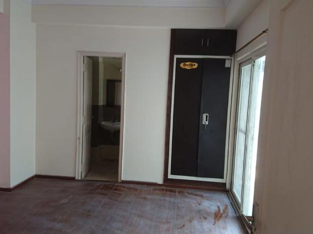 Rental | 2.5 BHK + Study Room,Basement 1045 Sq.Ft. Apartment in Aims Golf City