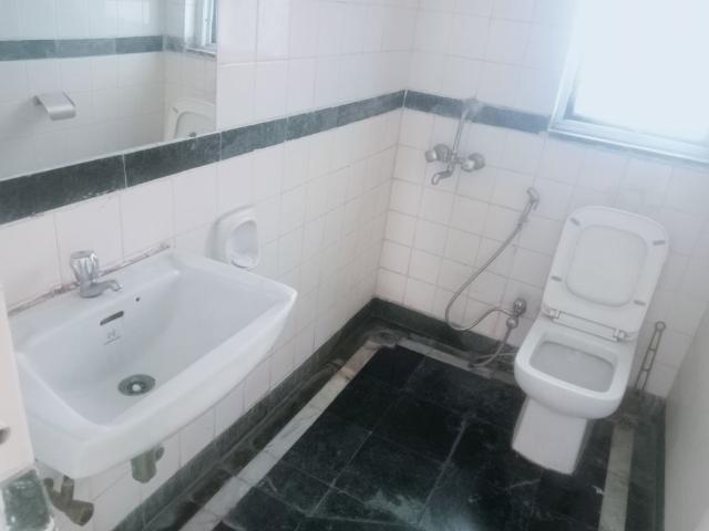Rental | 2.5 BHK + Study Room 1020 Sq.Ft. Apartment in Emaar Emerald Estate