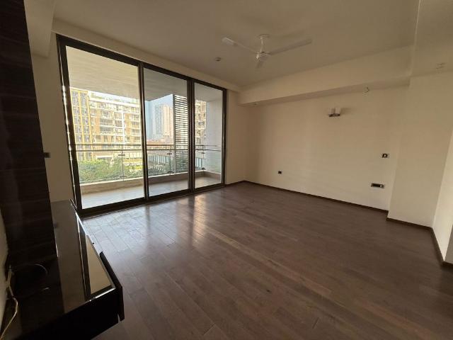 Rental | 2.5 BHK + Study Room 1020 Sq.Ft. Apartment in Emaar Emerald Estate