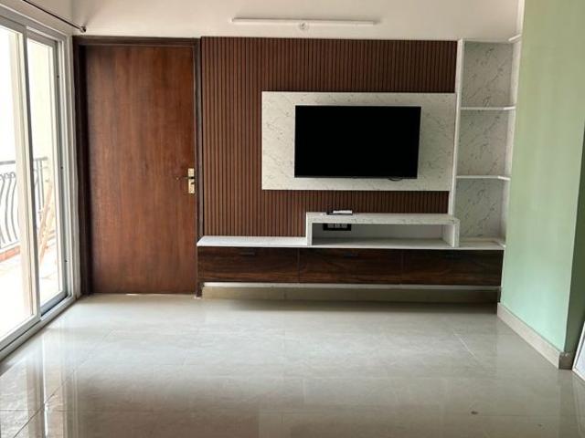 Rental | 2.5 BHK + Study Room 1170 Sq.Ft. Apartment in Sector 77