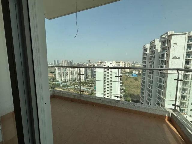 Rental | 2.5 BHK + Study Room 1350 Sq.Ft. Apartment in Shree Vardhman Victoria