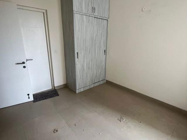 Rental | 2.5 BHK + Study Room 950 Sq.Ft. Apartment in Emaar Emerald Estate