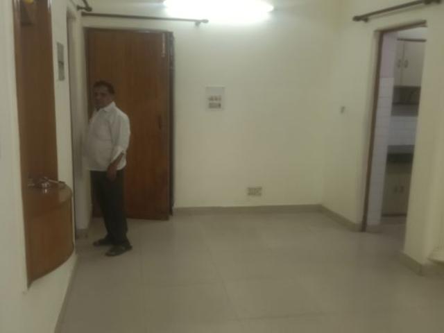 Rental | 2.5 BHK + Study Room 900 Sq.Ft. Apartment in Vasant Kunj