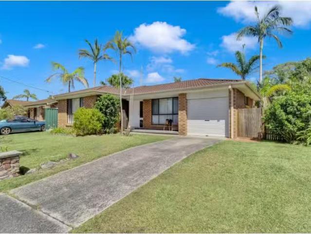 Deal! 2 Telopea Close, Lake Haven House for rent Listed by Ca.