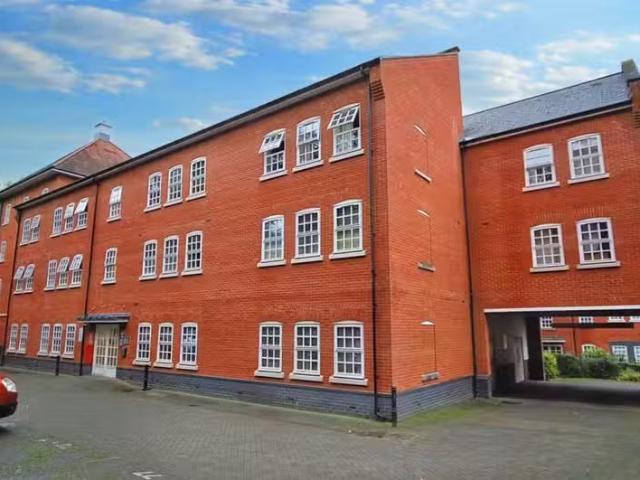 Nice 2 BA 2 bedroom apartment for rent in Albany Gardens, Colc.