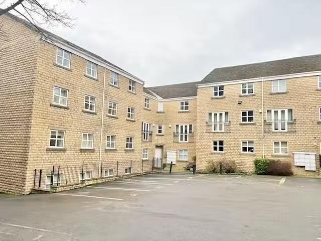 Nice 2 BA 2 bedroom apartment for rent in Croft Court, Mount L.