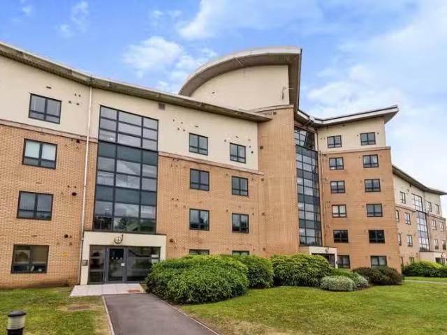 Deal! 2 BA 2 bedroom apartment for rent in Lacuna, Windsor Esp.