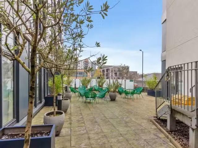 Cozy 2 BA 2 bedroom flat for rent in Headstone Road, Harrow, M.