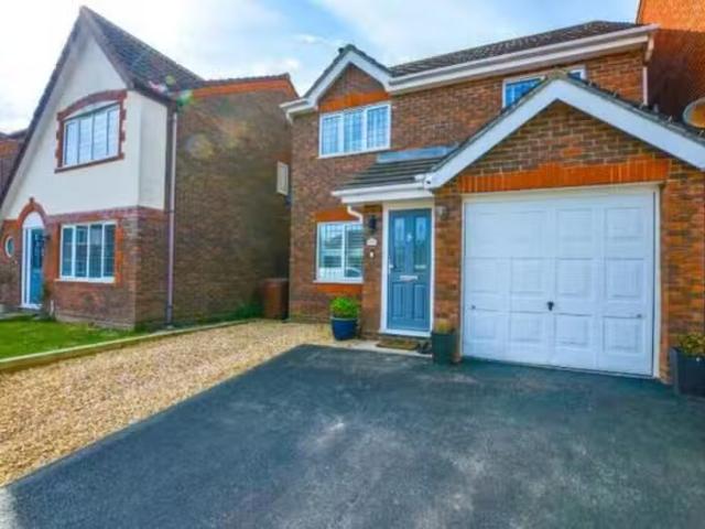 New 2 BA 3 bedroom detached house for rent in Swale Close, Sto.