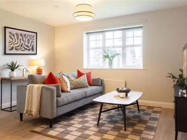 New 2 BA 3 bedroom detached house for rent in Pinder Road, Arm.