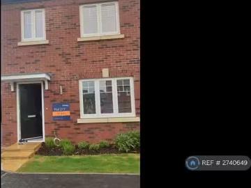 New 2 BA 3 bedroom semi detached house for rent in Station Ave.