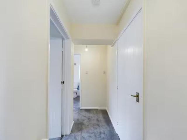 Just in! 2 bedroom apartment for rent in Long Croft, Yate, Bri.