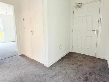 Cheap 2 bedroom apartment for rent in Rhodfa Ieuan, Creigiau.