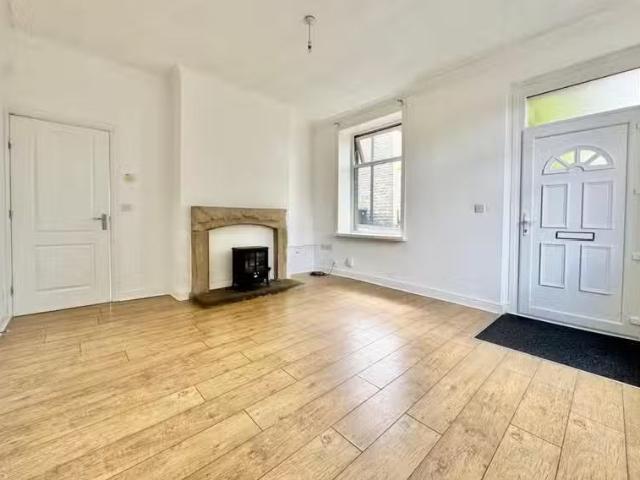Rental! 2 bedroom end of terrace house for rent in Thornfield.