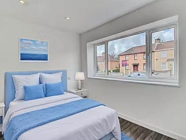Rental! 2 bedroom flat for rent in Axbridge Road, Knowle, Bris.