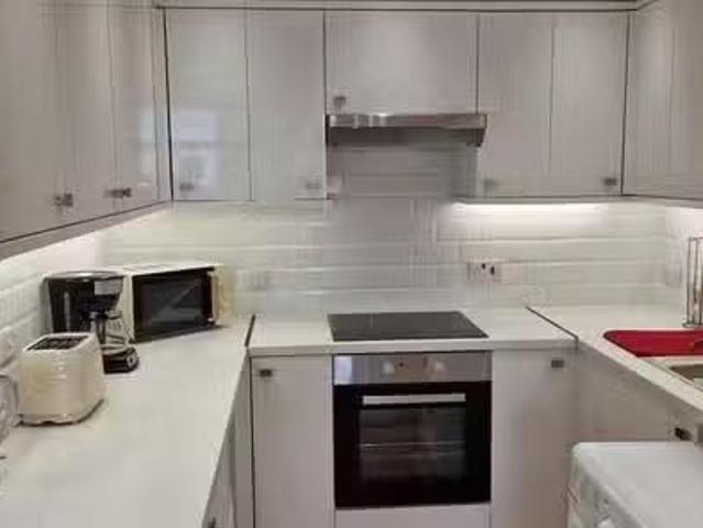 Just in! 2 bedroom flat for rent in Marine Parade, Worthing, B.