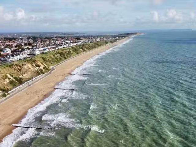 Deal! 2 bedroom flat for rent in Warren Edge Road, Southbourne.