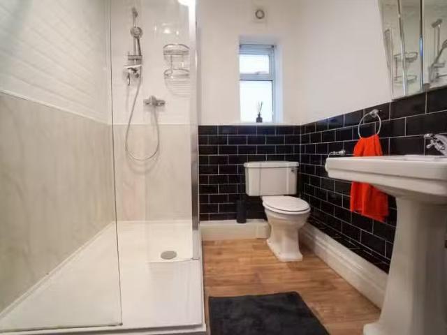 Rental! 2 bedroom ground floor flat for rent in Grey Friars, C.