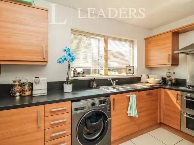 For Rent! 2 bedroom link detached house for rent in Ramblers L.