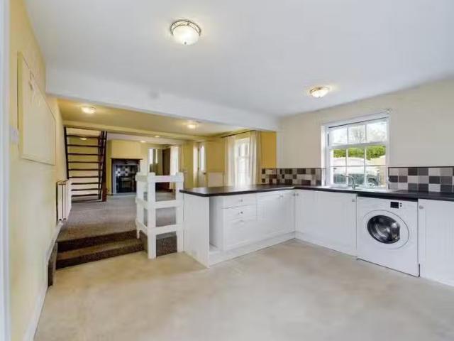Charming 2 bedroom semi detached house for rent in Stephensons.