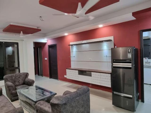 Rental | 2 BHK 1040 Sq.Ft. Apartment in Logix Blossom County