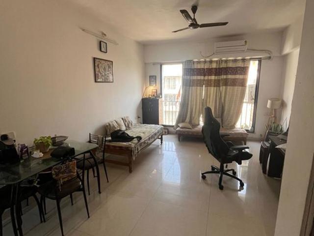 Rental | 2 BHK 1040 Sq.Ft. Apartment in Sindhi Society