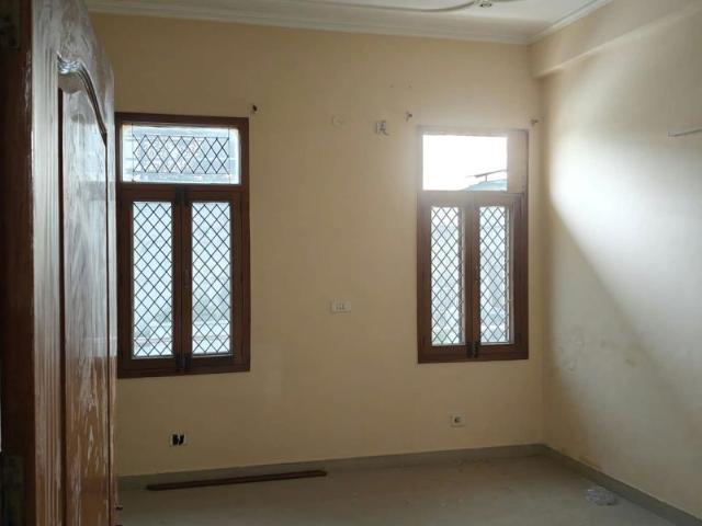 Rental | 2 BHK + 1050 Sq.Ft. Villa in RWA Apartments Sector 26