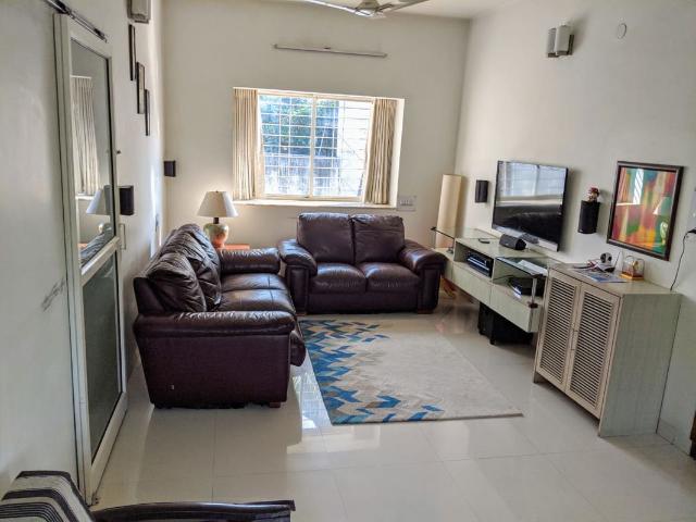 Rental | 2 BHK 1050 Sq.Ft. Apartment in Ashish Garden