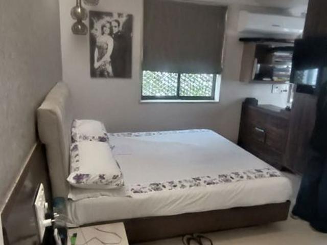 Rental | 2 BHK 1050 Sq.Ft. Apartment in Ashoka Apartments Colaba