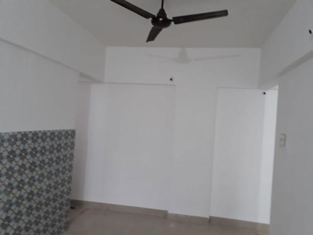 Rental | 2 BHK 1050 Sq.Ft. Apartment in Ganga Glitz Shine