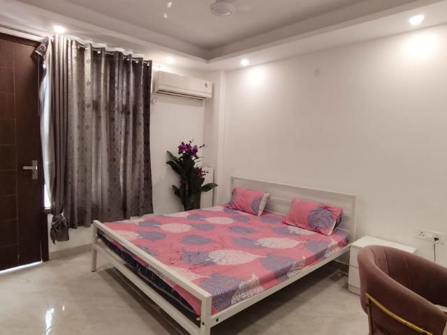 Rental | 2 BHK 1050 Sq.Ft. Apartment in Freedom Fighters Enclave