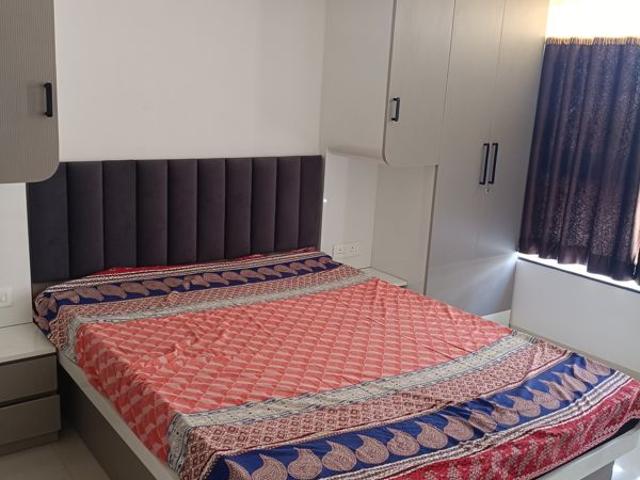 Rental | 2 BHK 1050 Sq.Ft. Apartment in K Raheja Sterling