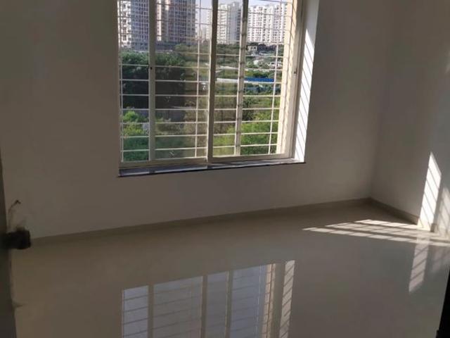 Rental | 2 BHK 1050 Sq.Ft. Apartment in Kolte Patil Green Acre