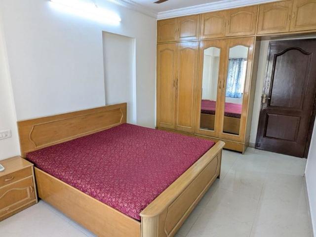 Rental | 2 BHK 1050 Sq.Ft. Apartment in Leela Mahal CHS