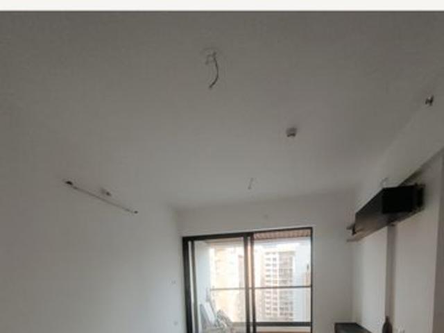 Rental | 2 BHK 1050 Sq.Ft. Apartment in Majestique Signature Towers