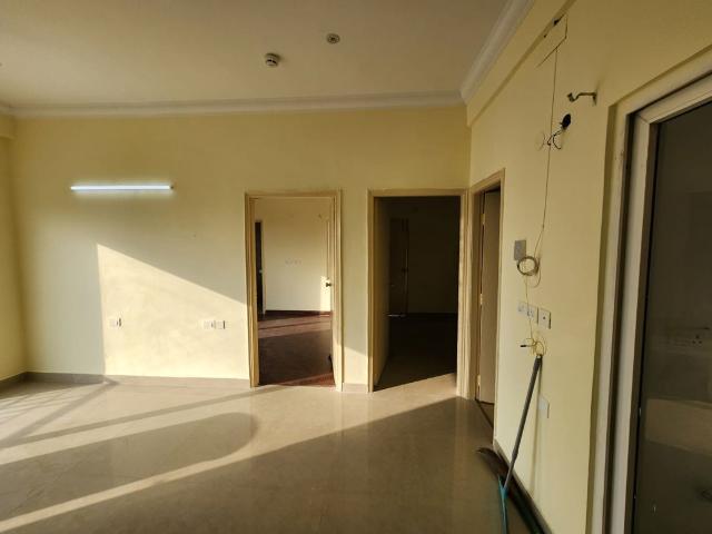 Rental | 2 BHK + 1050 Sq.Ft. Apartment in Sector 150