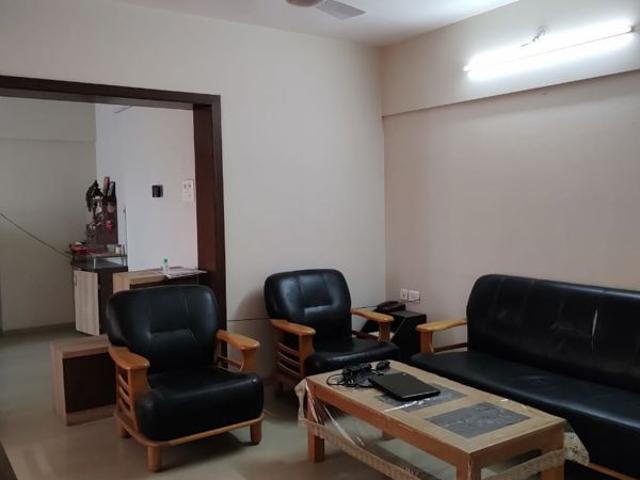 Rental | 2 BHK 1050 Sq.Ft. Apartment in Rainbow Revell Orchid