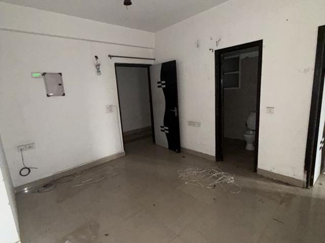 Rental | 2 BHK 1050 Sq.Ft. Apartment in Uninav Heights Phase I