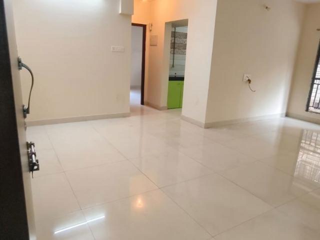 Rental | 2 BHK 1050 Sq.Ft. Apartment in Vaibhav Apartment Naupada