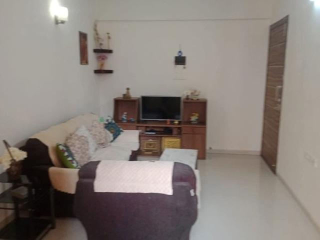 Rental | 2 BHK 1050 Sq.Ft. Apartment in Venkatesh Bhoomi Spring Town Phase I