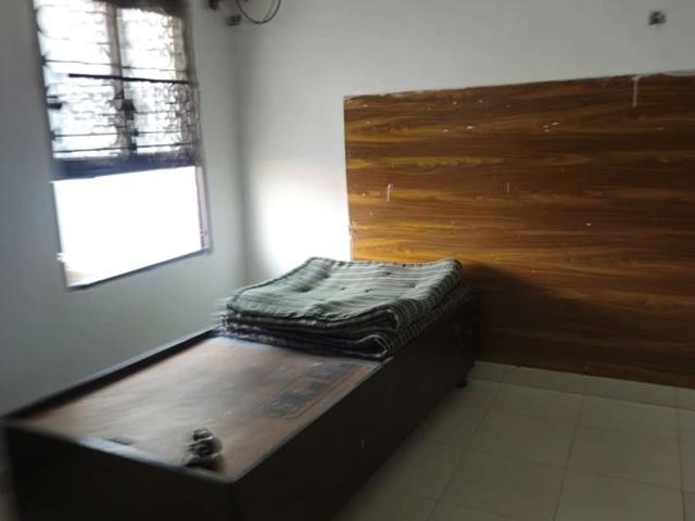Rental | 2 BHK 1050 Sq.Ft. Independent House in RWA Apartments Sector 19