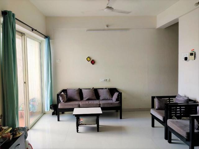 Rental | 2 BHK 1060 Sq.Ft. Apartment in Mayur Colony