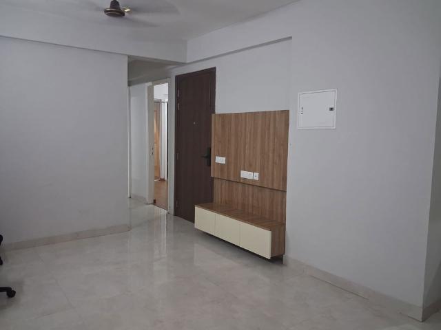 Rental | 2 BHK + 1060 Sq.Ft. Apartment in Signature Global City